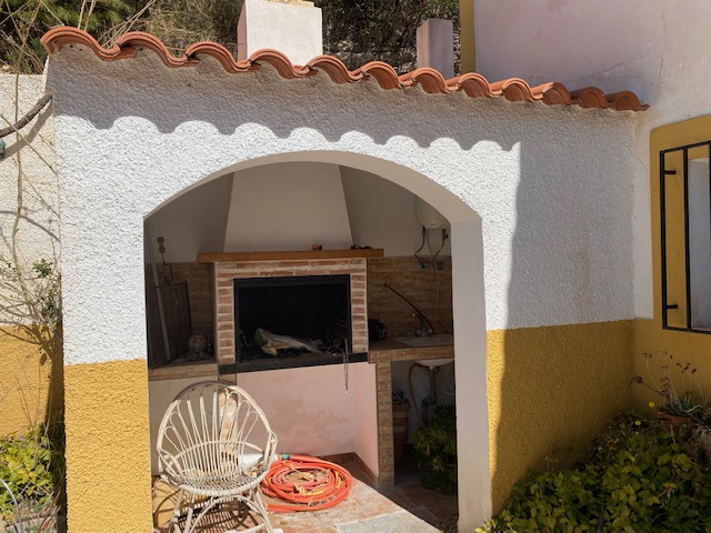 Grande maison de campagne réformée de 6 chambres et 2 salles de bains avec un moulin à farine en activité, un terrain et des dépendances à Velez-Blanco