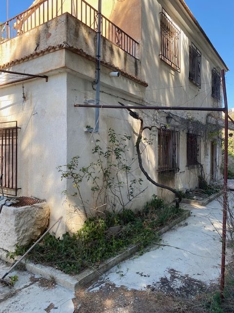 Land and buildings for Reform near Velez-Blanco