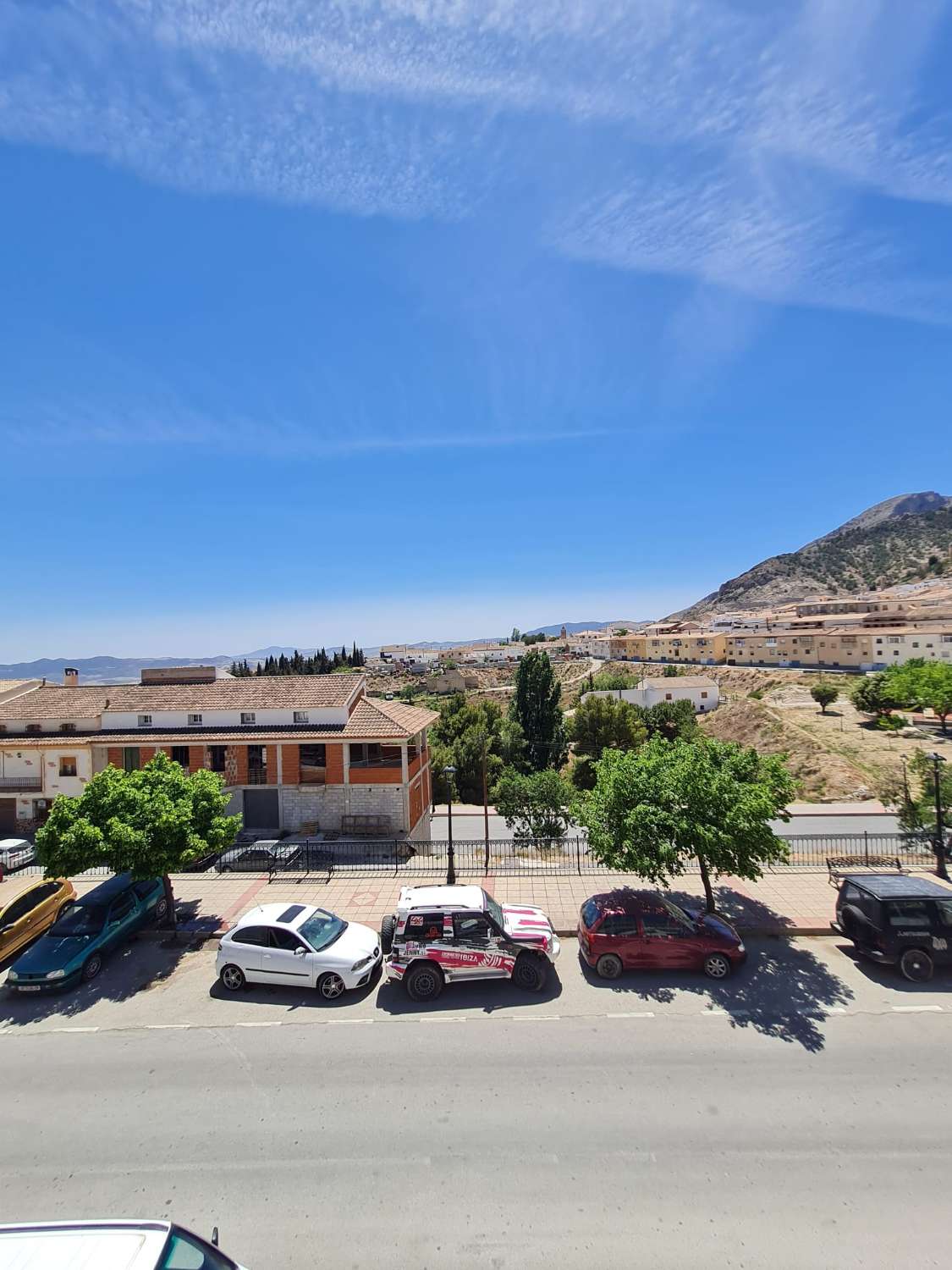 Spacious Apartment and Store in Vélez-Blanco