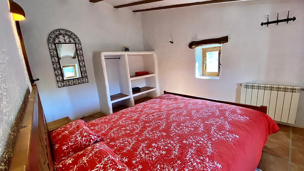 Finca de 8 dormitorios, 8 baños, casa funcionando como hotel rural