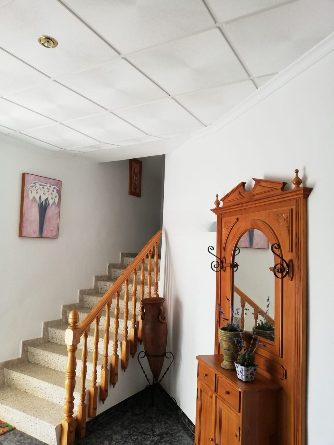 3 Bed, 2 Bath Townhouse  in Topares