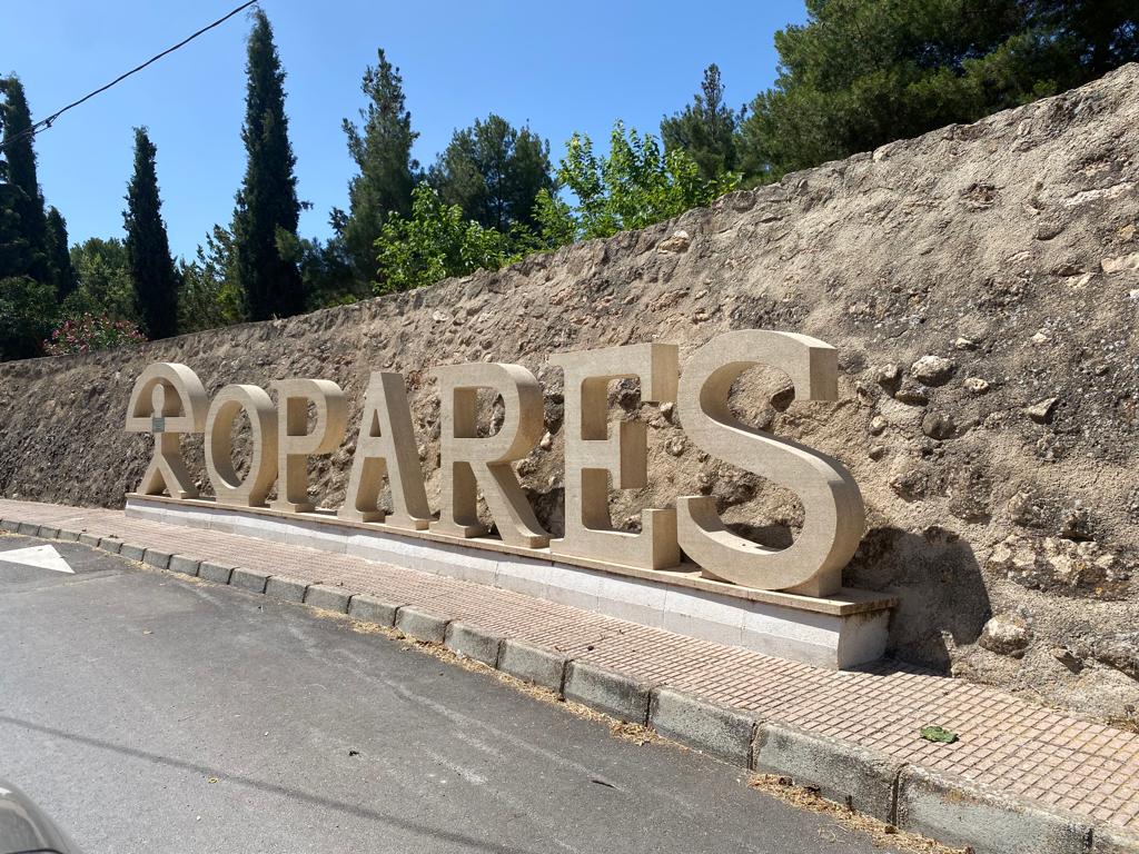 Gran casa adosada mayormente reformada en Topares