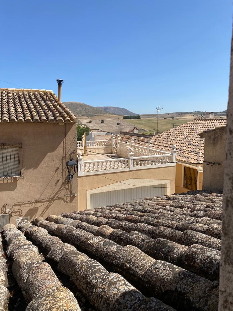 Gran casa adosada mayormente reformada en Topares