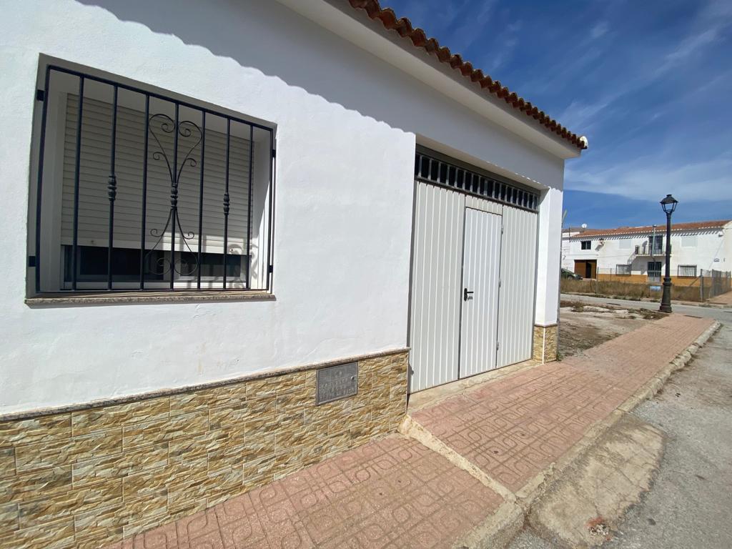 Maison de village de plain-pied avec 3 chambres et 2 salles de bains à vendre à Chirivel