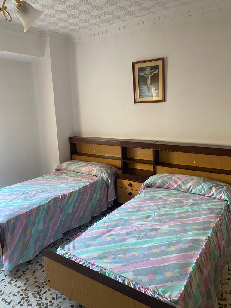 Casa de 4 dormitorios y 2 baños en el centro de Vélez-Rubio