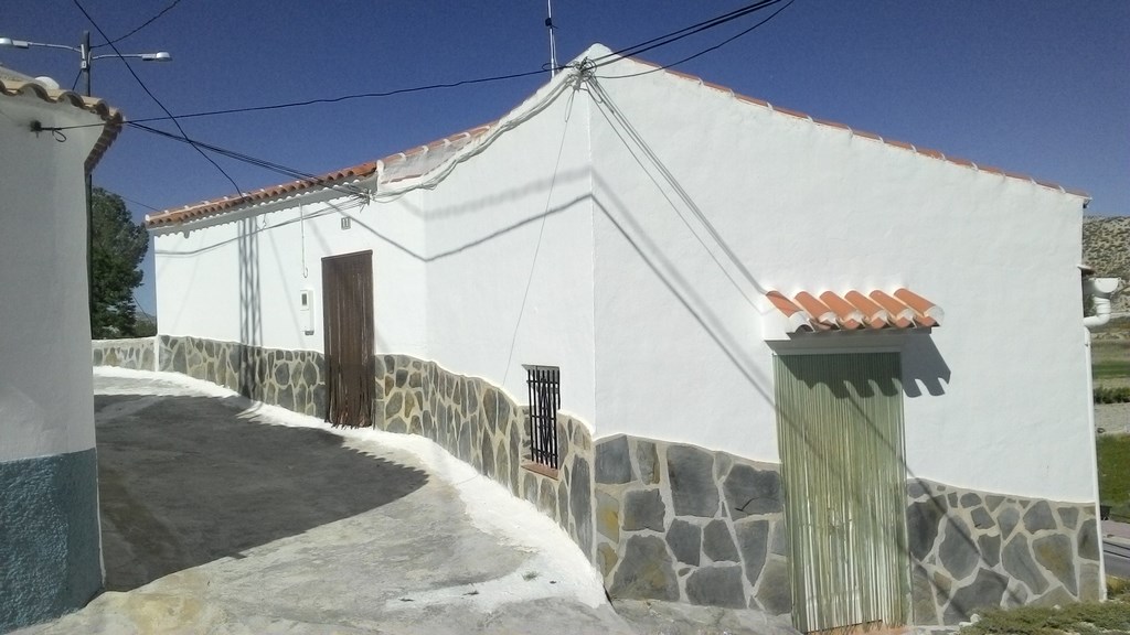 Aantrekkelijk en luchtig herenhuis met vier slaapkamers in Castillejar, Granada