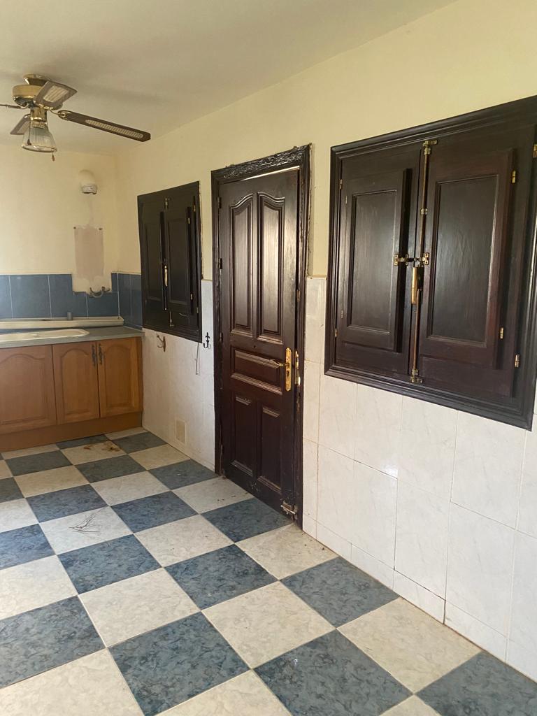 Villa de 4 dormitorios y 4 baños con piscina en Oria