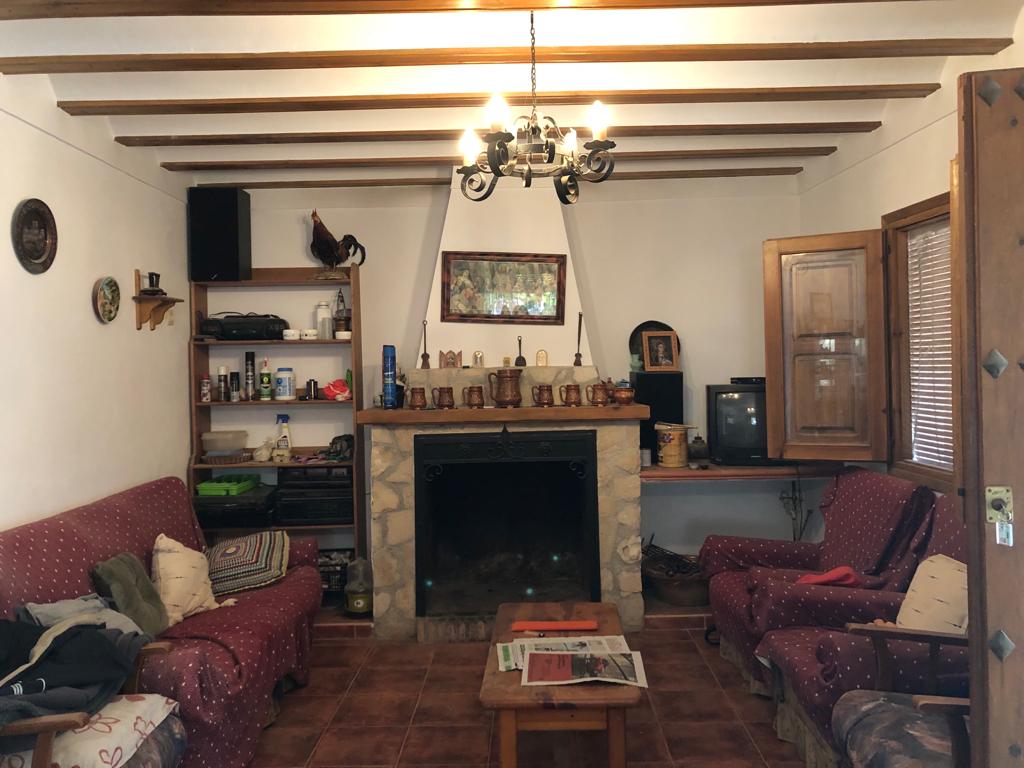 3 Bed House in Velez-Blanco with Land