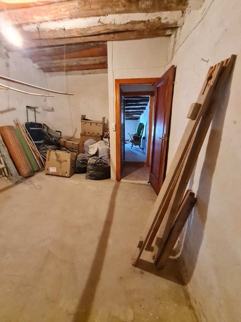 Herenhuis met 3/5 slaapkamers op een toplocatie aan de hoofdstraat in Velez-Blanco