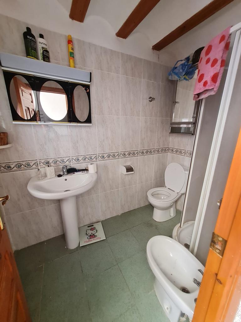 Herenhuis met 3/5 slaapkamers op een toplocatie aan de hoofdstraat in Velez-Blanco