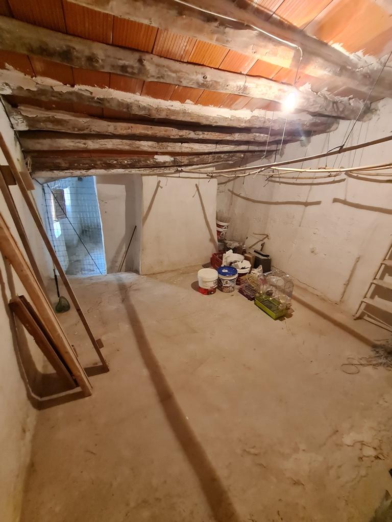 Herenhuis met 3/5 slaapkamers op een toplocatie aan de hoofdstraat in Velez-Blanco