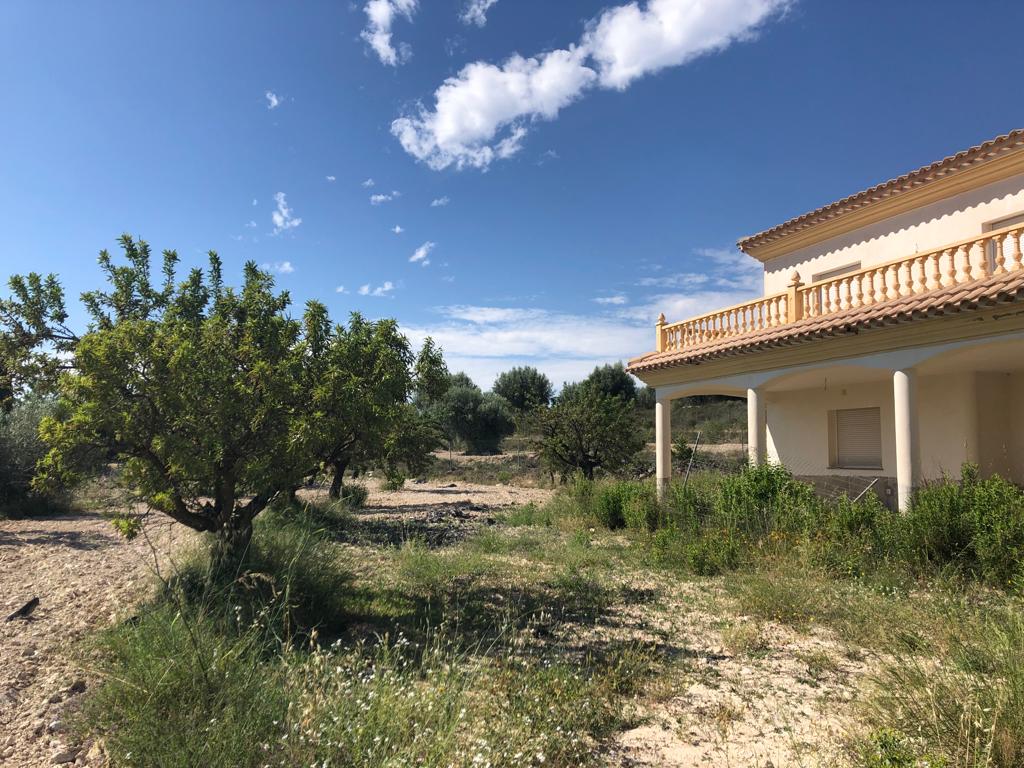 Haus mit 5 Schlafzimmern und 2 Bädern und Garage in Velez-Blanco