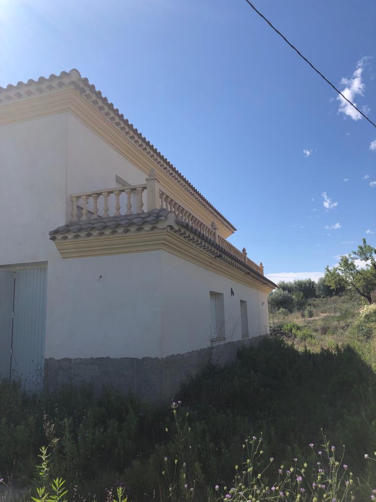 Huis met 5 slaapkamers, 2 badkamers en garage in Velez-Blanco