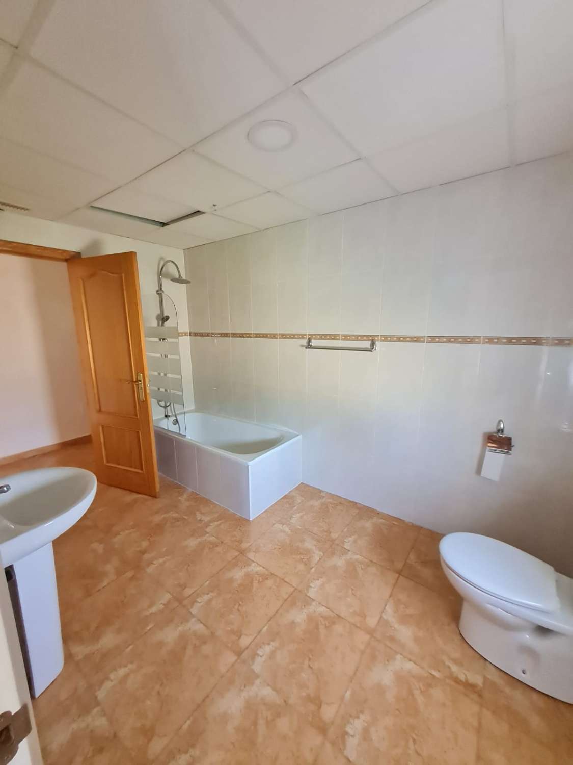 Hermosa villa de 4 dormitorios y 3 baños con piscina en un entorno encantador cerca de Vélez Blanco