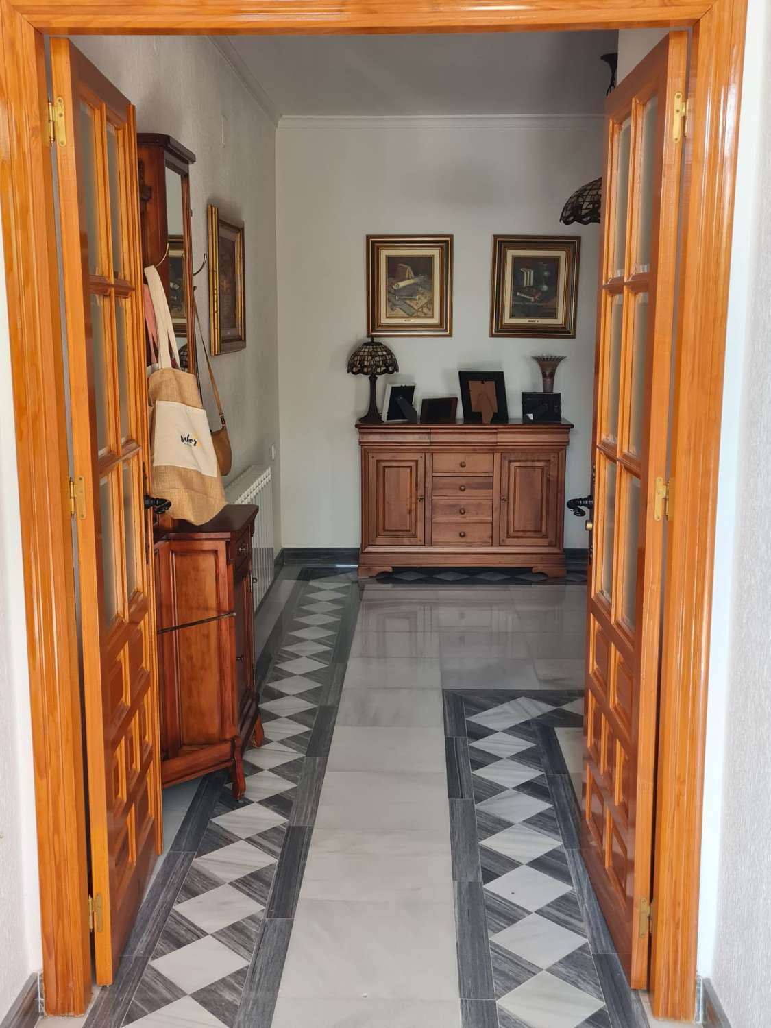 Preciosa casa de 5 dormitorios con amplio garaje en Vélez-Blanco