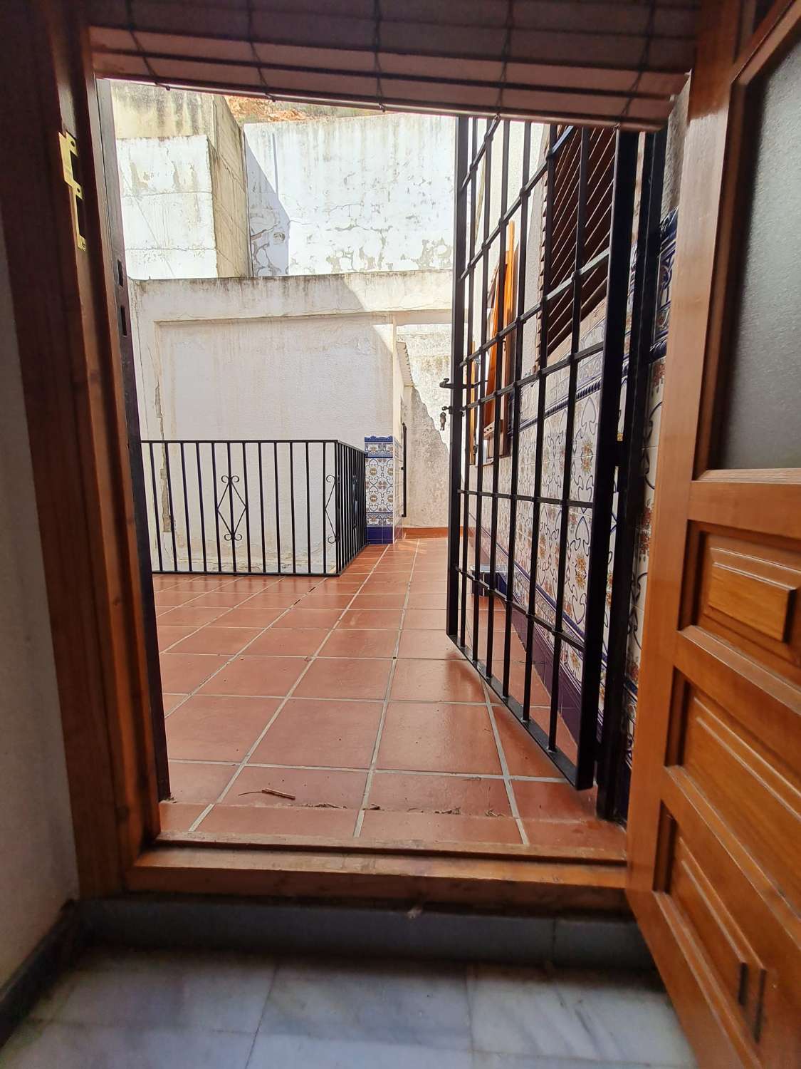 Lovely 5 bed House with Large Garage in Velez- Blanco