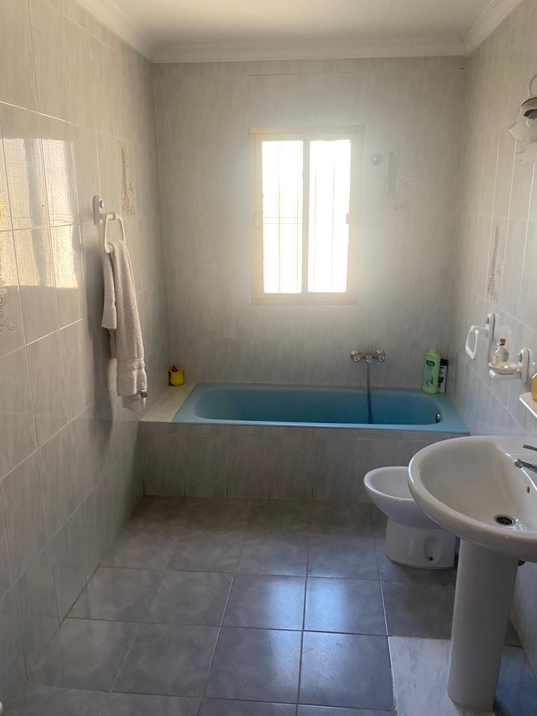 Gran casa de pueblo reformada de 5 dormitorios y 2 baños en Oria