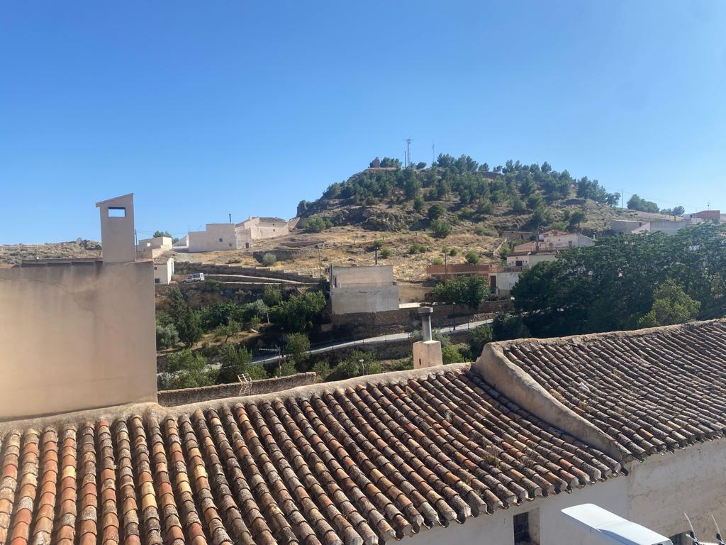 Large 5 Bed, 2 Bath Reformed village house in Oria