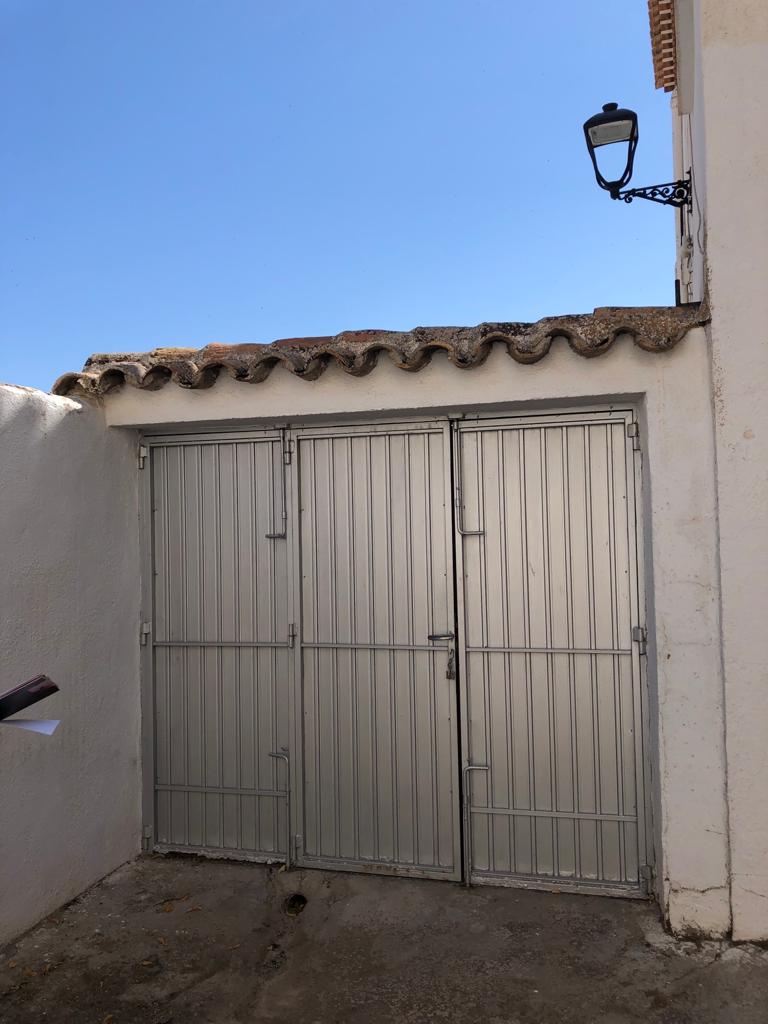 Maison de 3 chambres et 2 salles de bain à Velez-Blanco avec terrasse sur le toit et espace extérieur