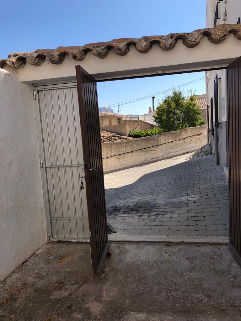 Maison de 3 chambres et 2 salles de bain à Velez-Blanco avec terrasse sur le toit et espace extérieur