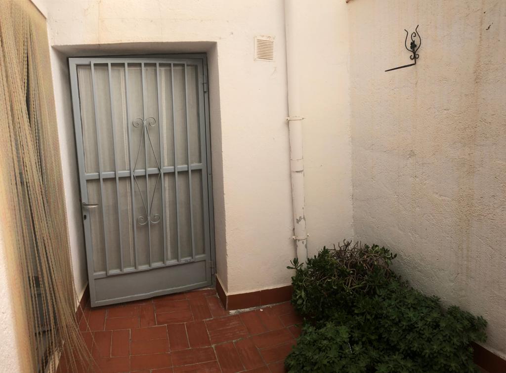 5 chambres, 1 salle de bain, 3 étages, maison de ville meublée avec garage à Velez-Blanco