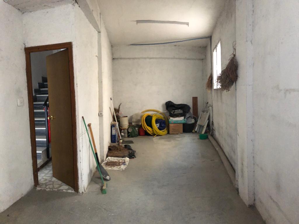 Maison de 4 étages, 3 chambres, 1 salle de bain avec garage à Velez- Rubio