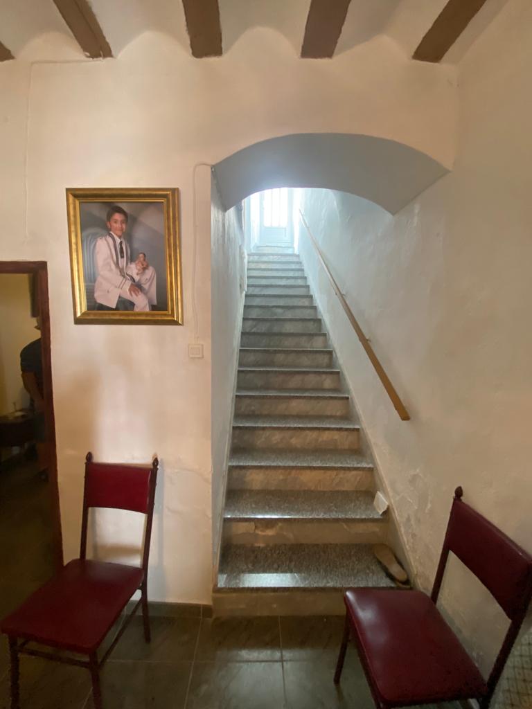 3 Bed, 1 Bath partially reformed town house in central position in Velez-Blanco