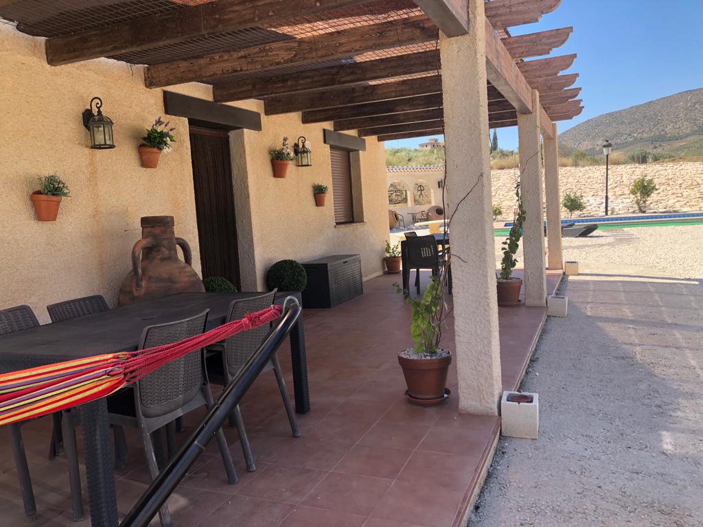 Villa mit 1 Schlafzimmer, 1 Bad, Pool und viel Land in Vélez-Blanco