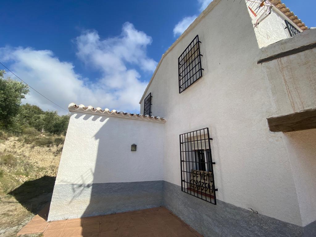 Belle maison de campagne de 3 chambres et 3 salles de bain dans un cadre incroyable à Velez-Blanco