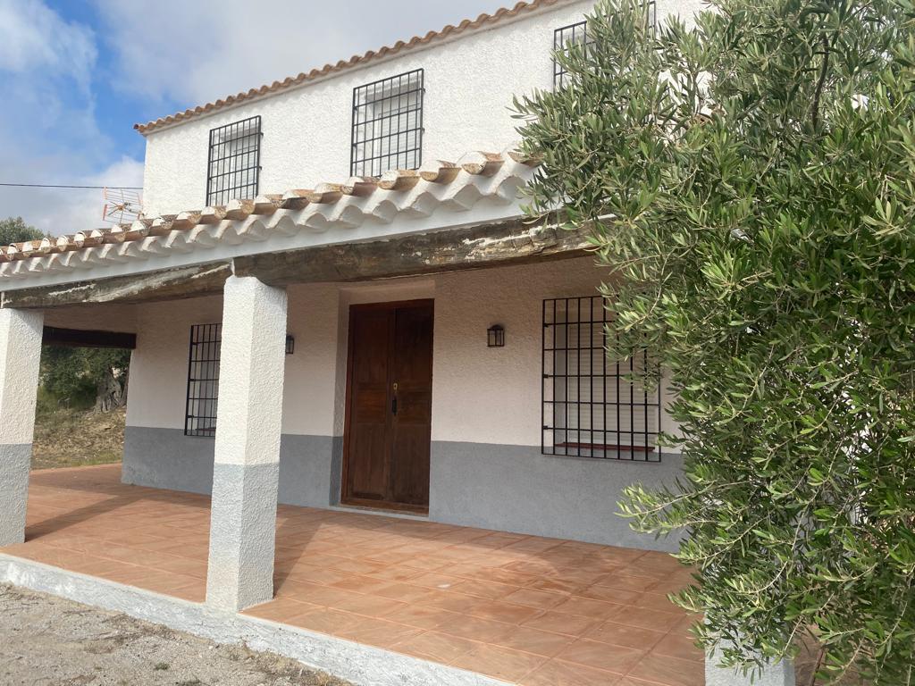 Wunderschönes Landhaus mit 3 Schlafzimmern und 3 Bädern in unglaublicher Lage in Velez-Blanco