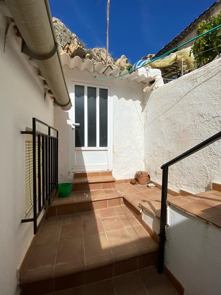 Belle maison de 3 chambres et 2 salles de bain à Velez- Blanco