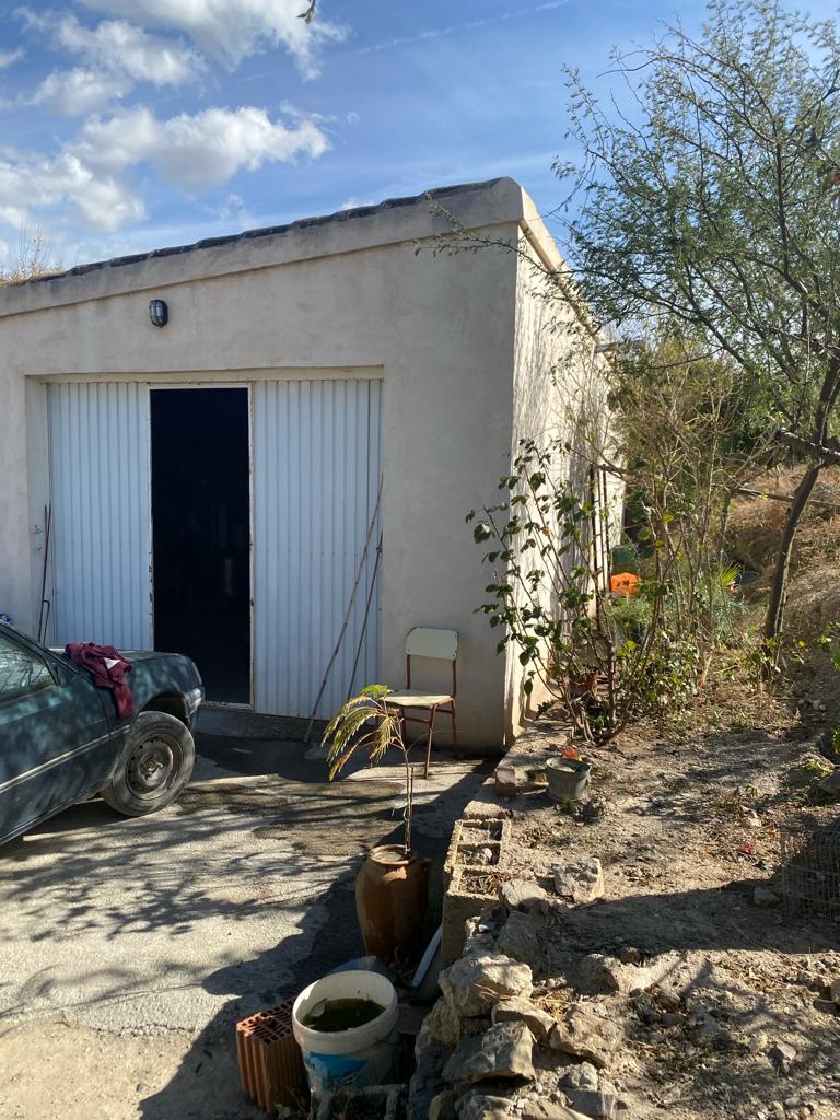 Landhuis met boerderij en 4 hectare landbouwgrond in Vélez-Rubio