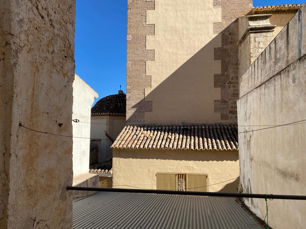 Amplia casa adosada en Vélez-Blanco