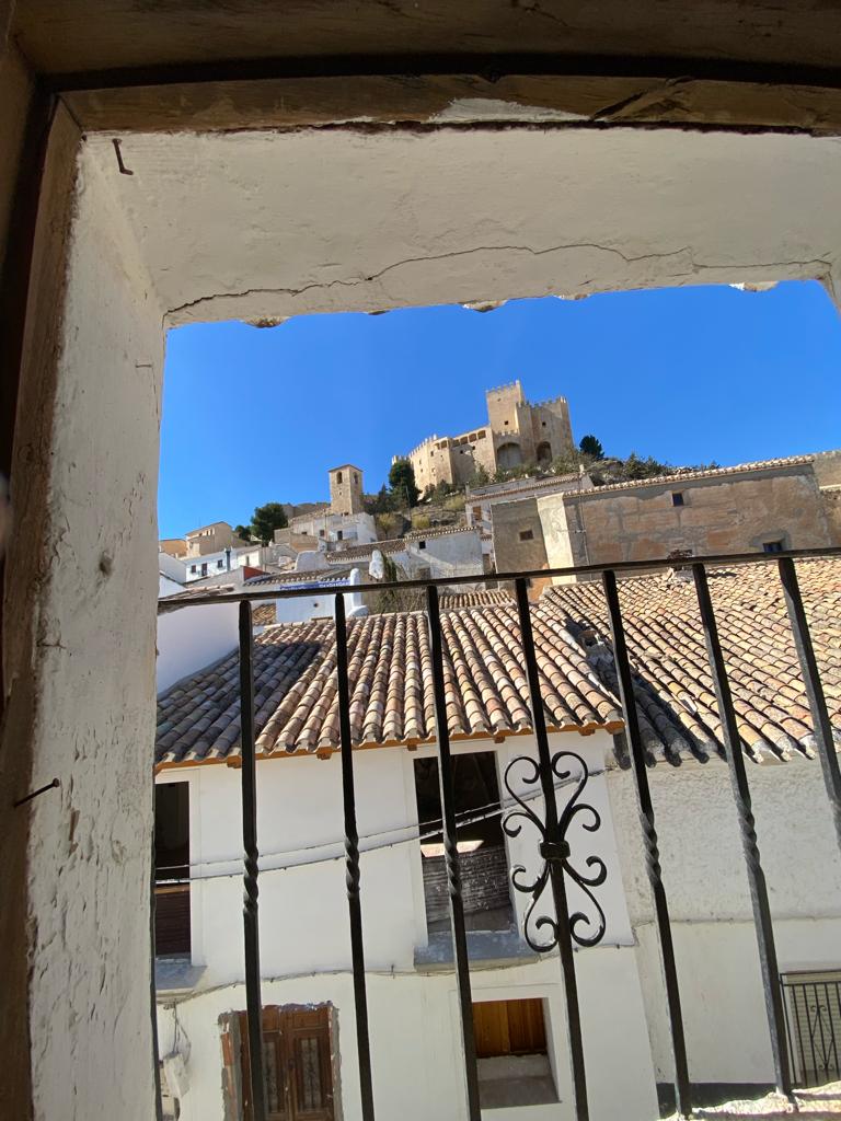 Large semi-detached house in Vélez-Blanco