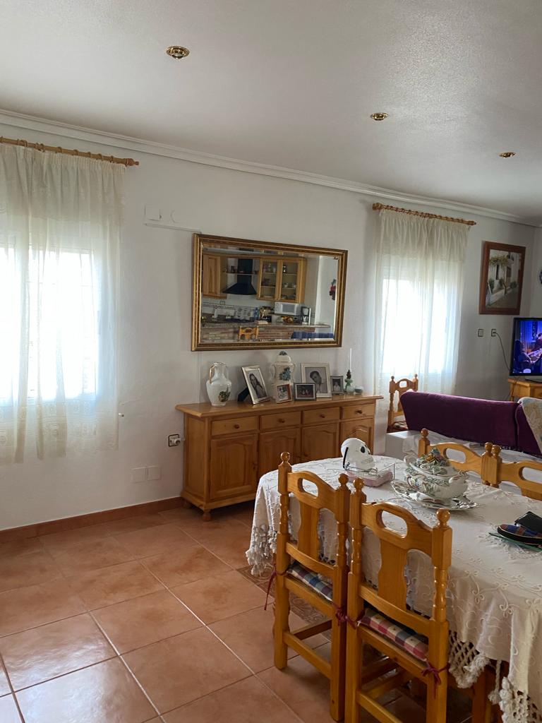 Large 3 Bed, 2 Bath Town House with Large Garage in Velez- Blanco .