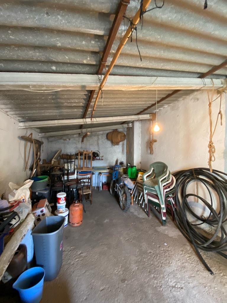 Beau et grand 5 chambres, 2 salles de bain, vieux cortijo avec terrain à la campagne près de Velez-Blanco