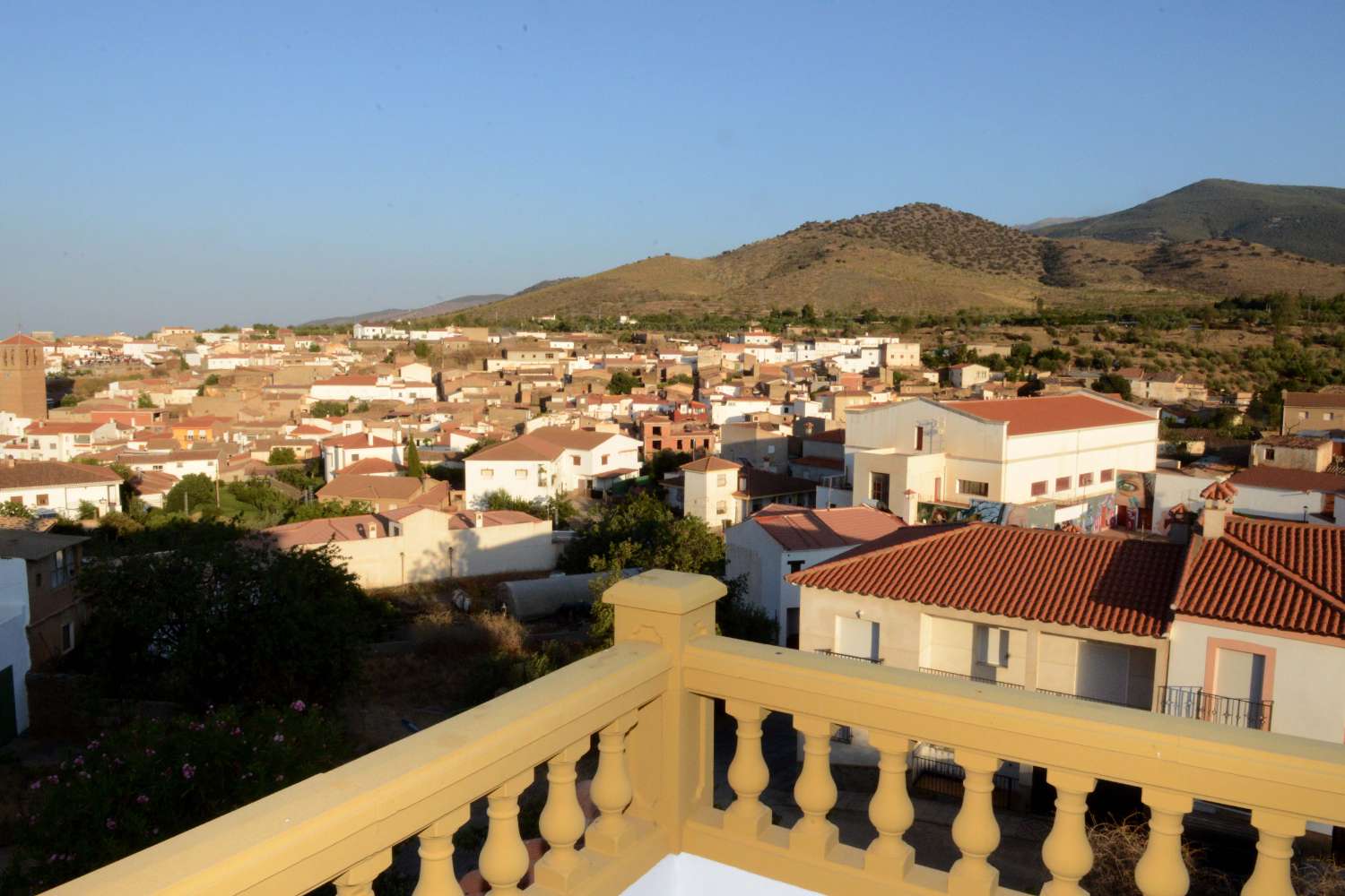 Wunderschönes Haus mit 5 Schlafzimmern und 3 Bädern in Huéneja in der Provinz Granada