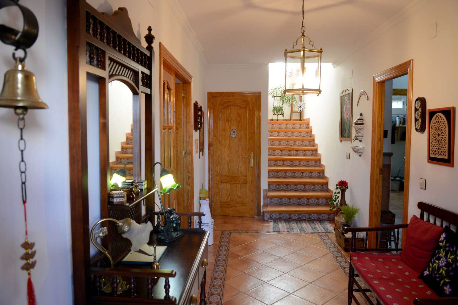 Magnificent 5 Bed ,3 Bath house in Huéneja in Granada Province