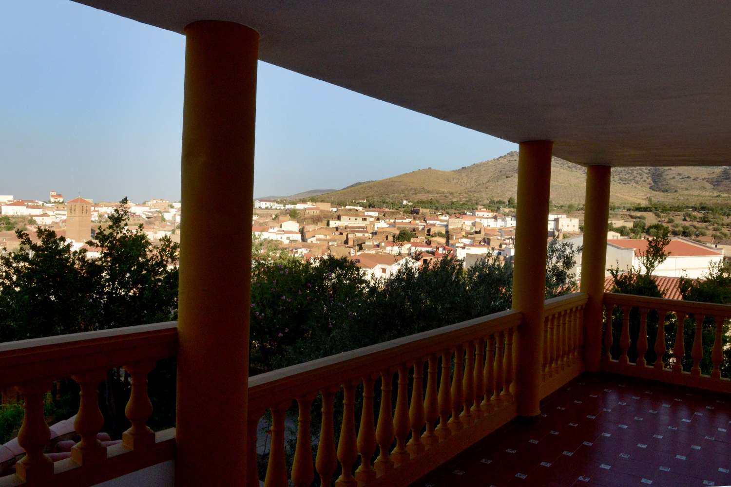 Wunderschönes Haus mit 5 Schlafzimmern und 3 Bädern in Huéneja in der Provinz Granada