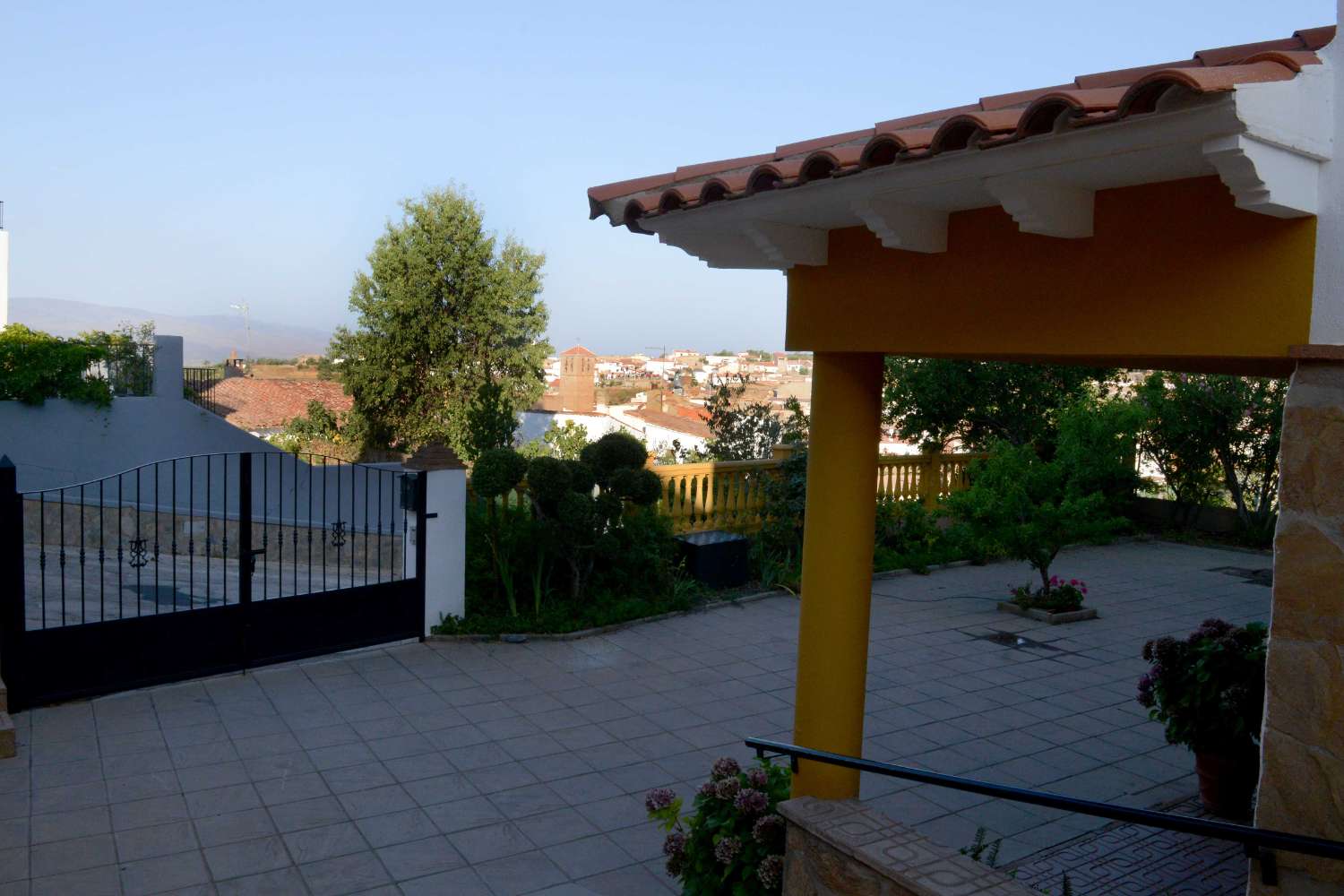 Magnifique maison de 5 chambres et 3 salles de bain à Huéneja dans la province de Grenade