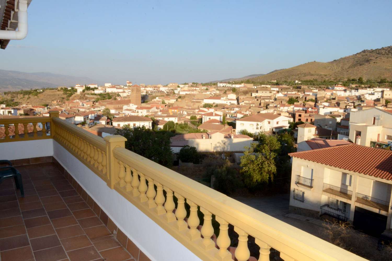 Wunderschönes Haus mit 5 Schlafzimmern und 3 Bädern in Huéneja in der Provinz Granada