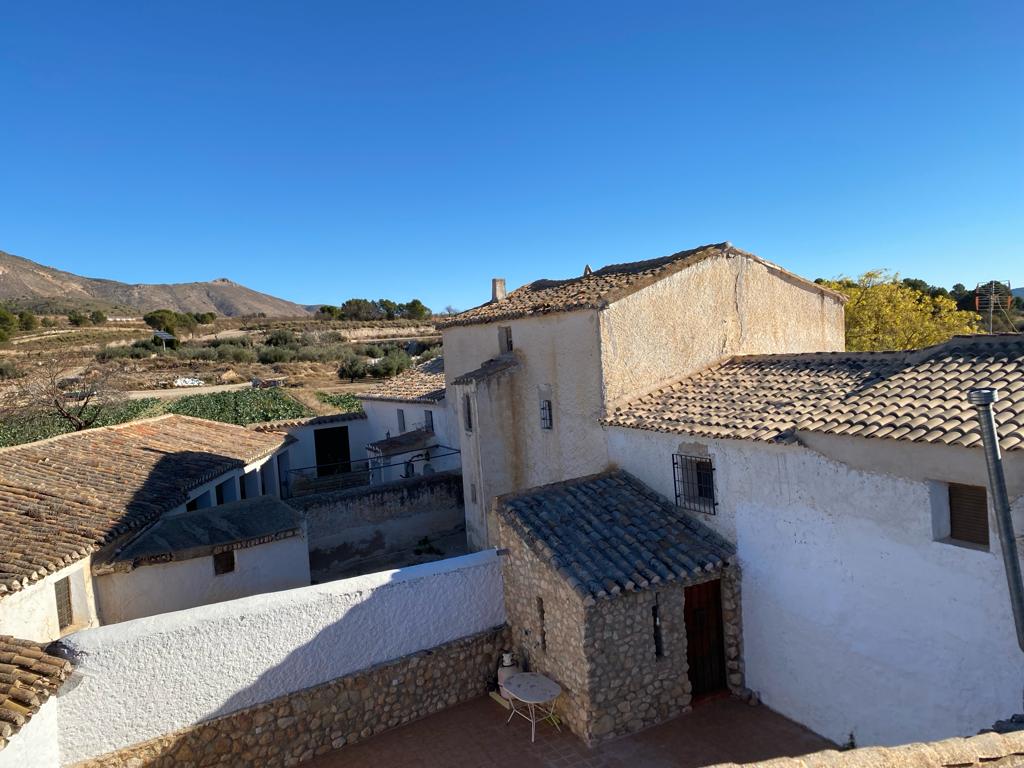 Casa de 4 dormitorios en el campo con preciosas vistas cerca de Vélez-Blanco