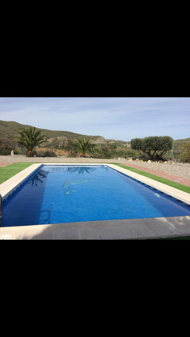 Top quality, large villa with pool and views