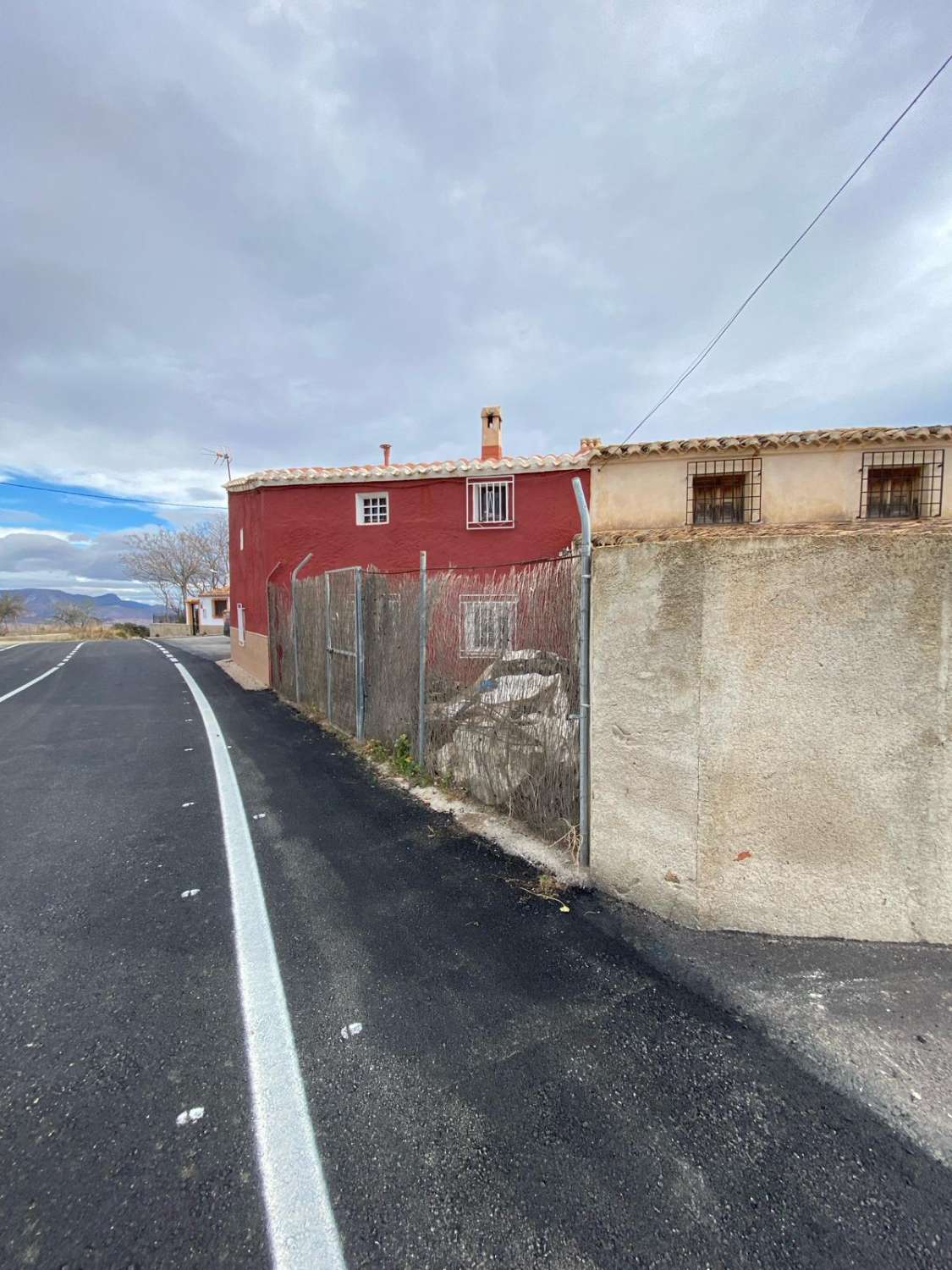 Maison meublée de 4 chambres en zone rurale près de Velez-Rubio