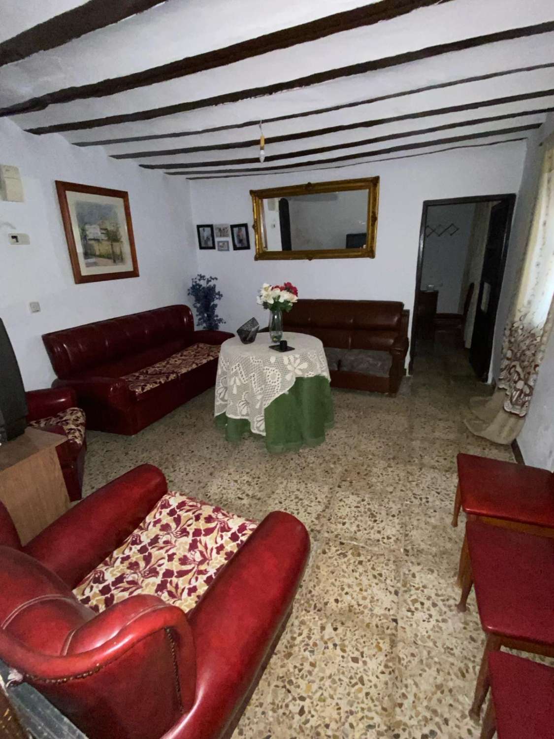 Casa de 3 dormitorios en el pueblo de Vélez Blanco con amplio espacio exterior