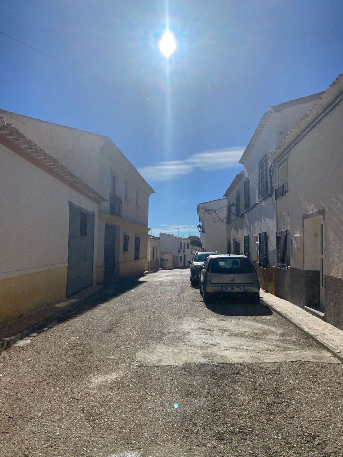 Casa de 3 dormitorios en el pueblo de Vélez Blanco con amplio espacio exterior