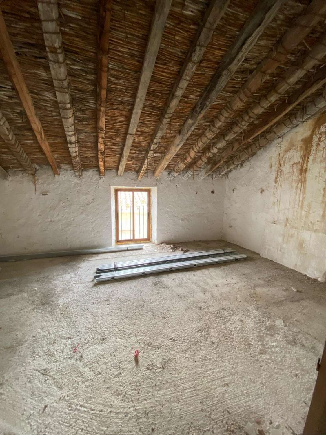 Maison de ville de 3 chambres et 2 salles de bain au coeur de Velez Blanco avec terrasse sur le toit