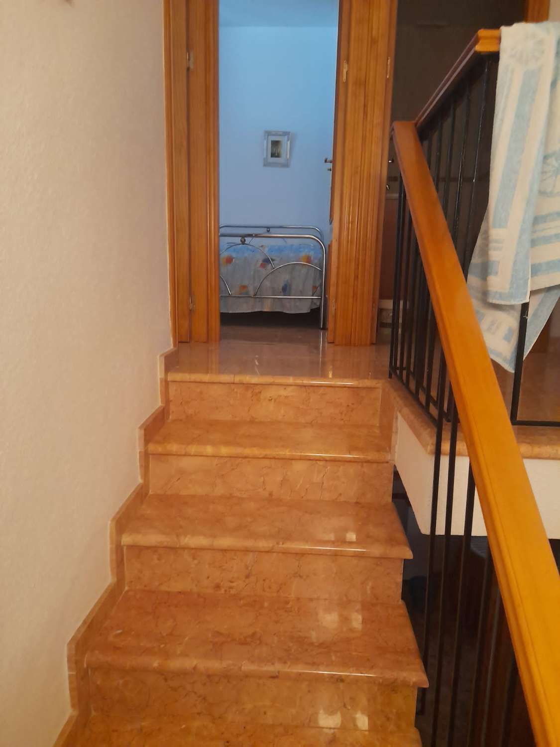 5 Bedroom, 2 bath  town house In Orce