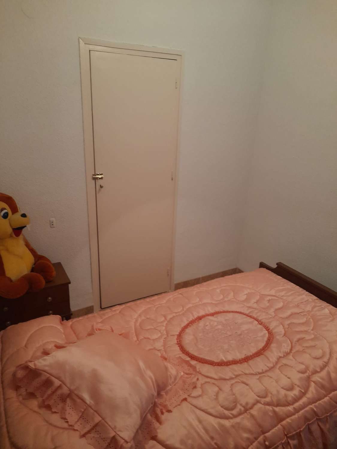 Casa adosada de 5 dormitorios y 2 baños en Orce