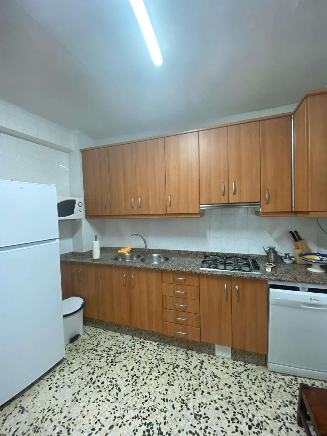 Town house Velez Rubio, 3 beds, 2 baths fully furnished large roof terrace